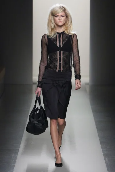 Look 29
